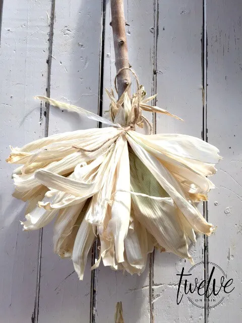 DIY Corn Husk Witches Broom